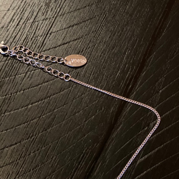 VIEON Sword Shape Necklace - Picture 3 of 4